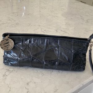 Charles David Vintage leather clutch black